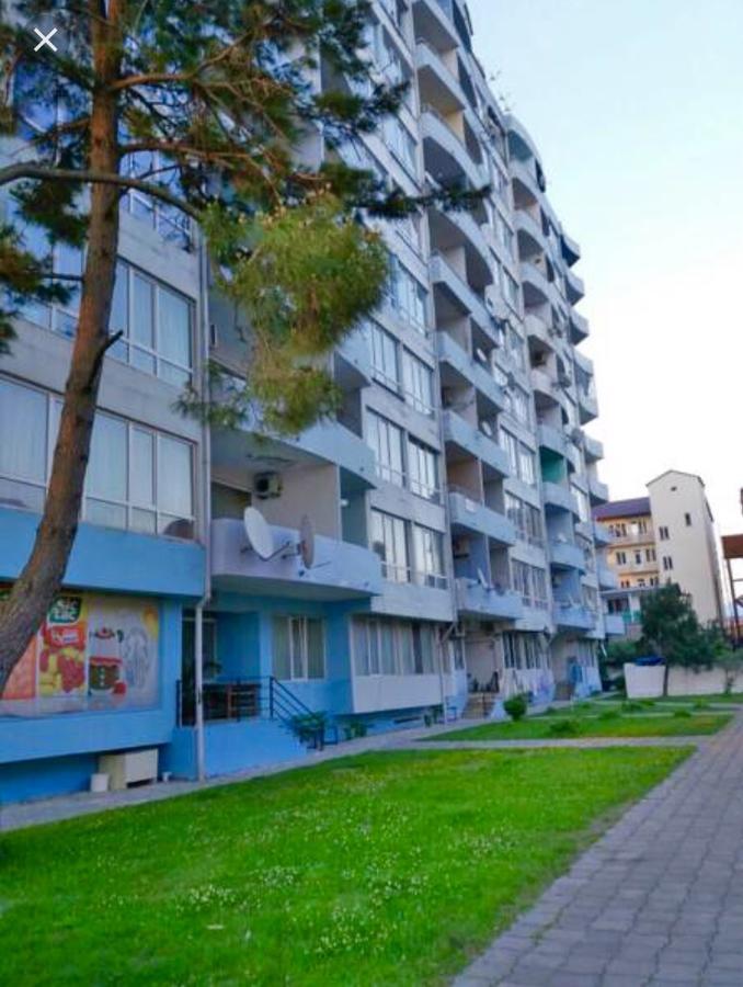 Black See Apartment Kobuleti Esterno foto