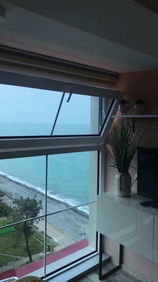 Black See Apartment Kobuleti Esterno foto