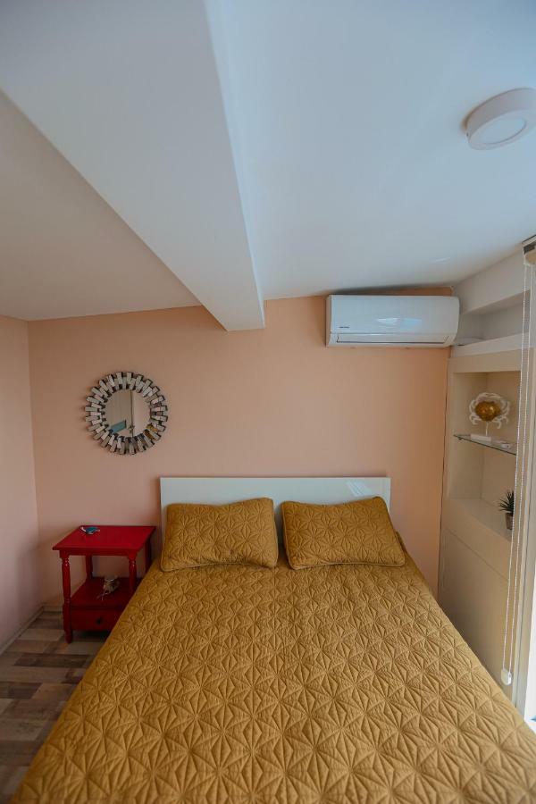 Black See Apartment Kobuleti Esterno foto