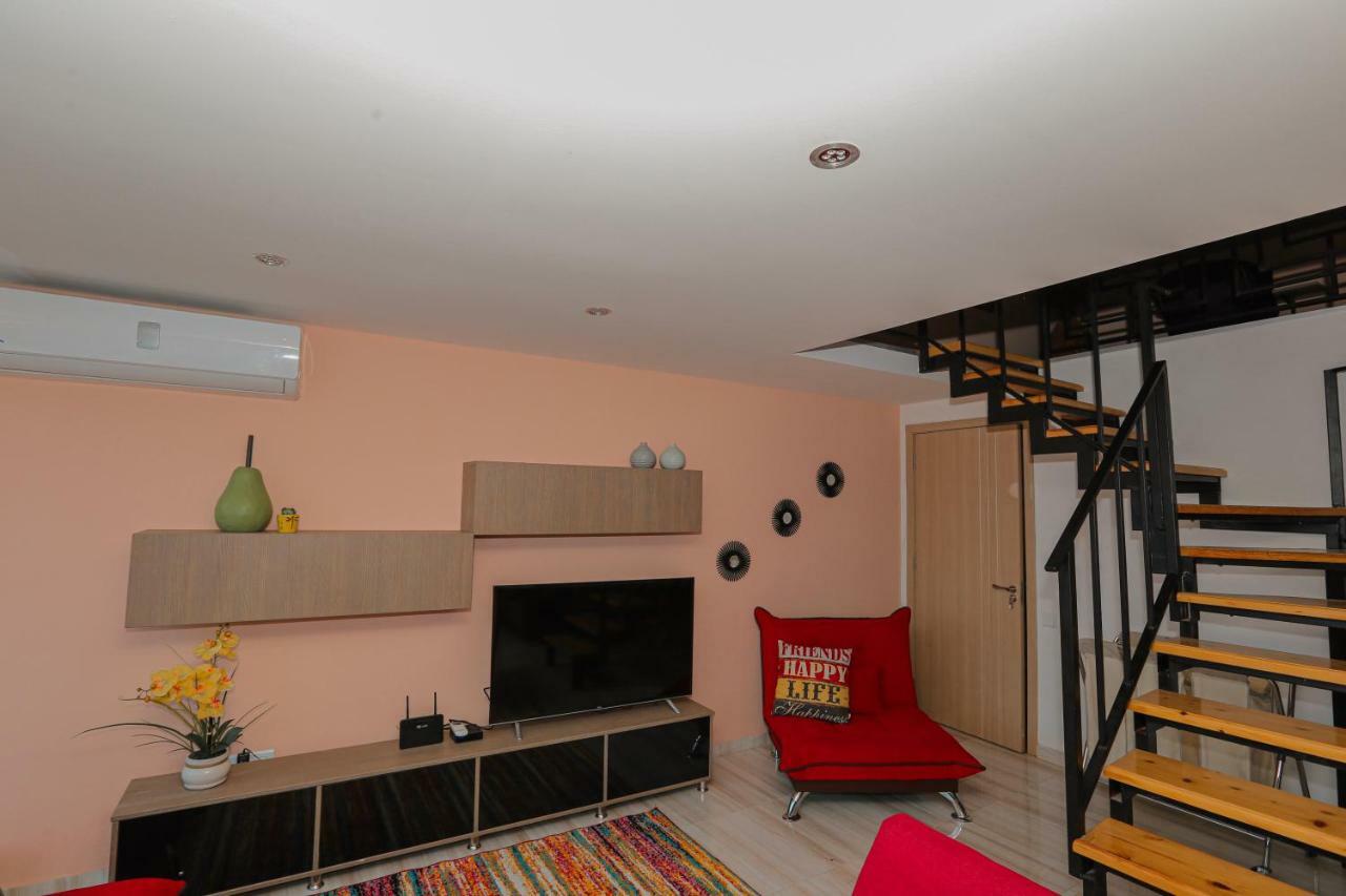 Black See Apartment Kobuleti Esterno foto